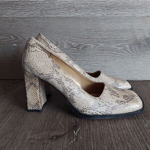 Transit Vintage 90’s Square Toe Block Heel Snake Skin Shoe Size 7.5